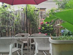 露天位-唐咖精品咖啡(大理古城手冲店)