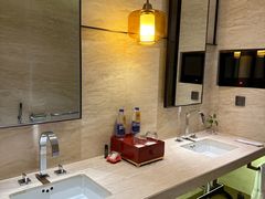 -上海衡山路十二号华邑酒店