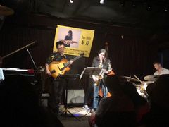 -东岸Cafe 爵士俱乐部