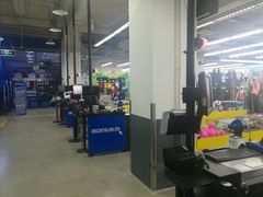 -迪卡侬(南二环店)
