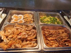 -迈豪国际酒店-百老汇旋转西餐厅