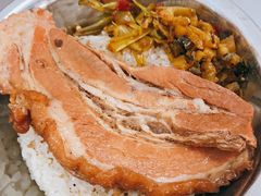 -梁阿婆廿年老牌扣肉糯米饭