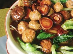冬菇鲮鱼丸趴生菜-贤鲁岛贤溪农庄