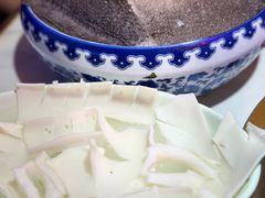 -钢管厂五区小郡肝串串香(奥克斯广场锦城万达店)