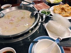 -老来福·非遗酸汤兔(凯旋路店)