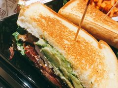 -The Habit Burger Grill 哈比特汉堡(复兴soho店)