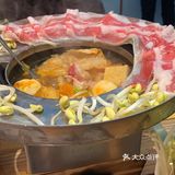 花雕鸡锅 中规中矩 里面有大块的鸡肉