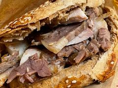 -洪峰浩老北京烧饼夹肉(角门路店)