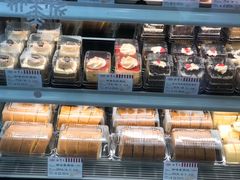 -红宝石·鲜奶小方·海派西点房(南丹店)