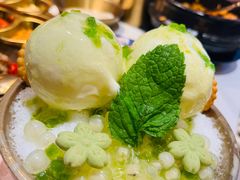 香草冰淇淋-三宝泥炉·活烤鳗鱼(七宝宝龙店)