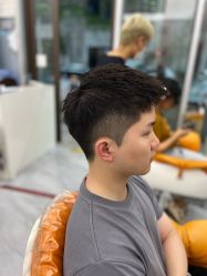 -豪斯塔美发连锁