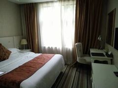 -蓝地时尚庄园(北京清河营地铁站店)