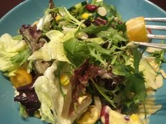 -悦享绿山墙西餐厅