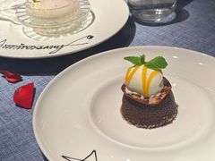 -弦月窗LUNETTE BY AMANDA(复兴路店)