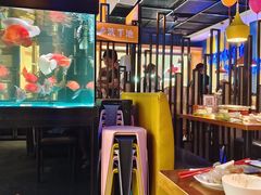 -钳小厨疯味1987肉蟹煲(美一城广场店)