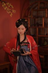 -汉仪华裳汉服馆(打浦桥店)