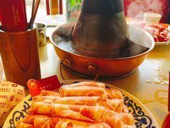 东镇肥牛-东镇老火锅(长春路首店)