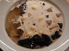 -RUXU入续糖水铺与包(卓悦中心店)