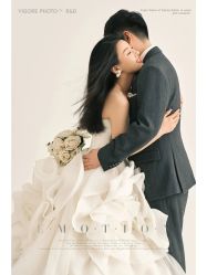 -雪中彩影婚纱摄影·微光艺术中心