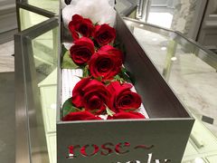 roseonly(厦门磐基店)-ROSEONLY诺誓(磐基中心店)
