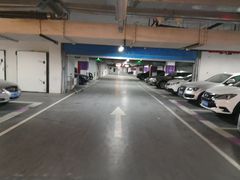 -悠方地下停车场