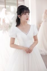 -艾米丽婚纱礼服