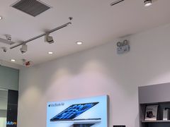 -Apple授权专营店(宝山万达店)
