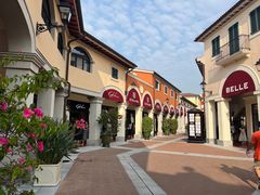 -佛罗伦萨小镇广佛名品奥特莱斯(疏港路店)