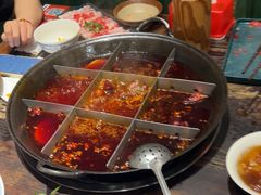 -周小明火锅(黑金冠社区店)