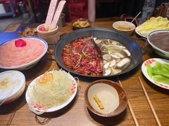 -萍姐火锅·公路夜市(武汉首店)