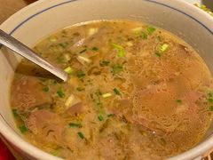 -聚鑫朋酸菜肥肠(文艺路口店)