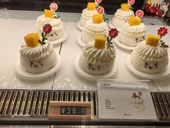 -花花卷卷·鲜食蛋糕(泉屋店)