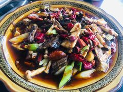 -老来福·非遗酸汤兔(凯旋路店)