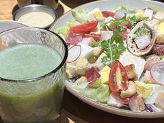 -POKEE VIA&Brunch·维娅(重庆来福士店)