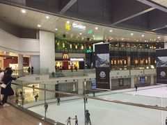 -冰纷万象滑冰场(深圳万象城店)