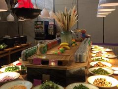 自助取餐区-茅庐川菜