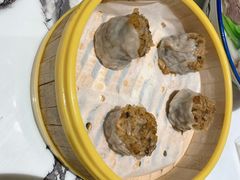 鲜肉糯米烧卖-花腩清汤牛腩