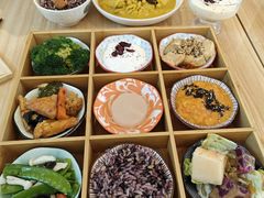 -轻蔬不用等·素食(江苏路店)
