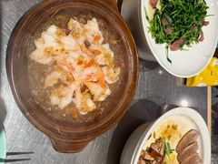 鸡油腊味炒豆苗-潮界(虹桥新天地店)