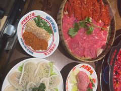 -牛市坎火锅(建设路店)
