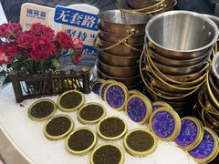 -雍容荟活帝王蟹活龙虾自助(苏宁旗舰店)