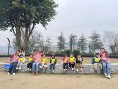 -宾果蒙特梭利托育儿童之家幼儿园(爱琴海店)