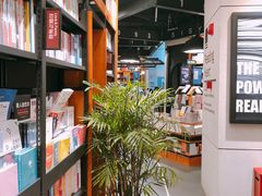 -西西弗书店&矢量咖啡(凯德晶萃广场店)