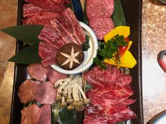 -炼火烤肉店