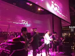 -胡桃里乐队酒馆(鎏嘉码头店)