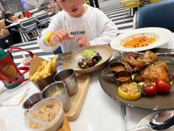 -奈尔宝·儿童乐园·亲子餐厅(鄞州万达店)