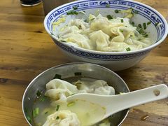 -胖子馄饨坊(天目大厦东南)