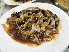 葱烧海参-奥华餐厅·老张记(台基厂店)