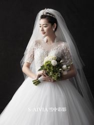 -雪中彩影婚纱摄影·微光艺术中心