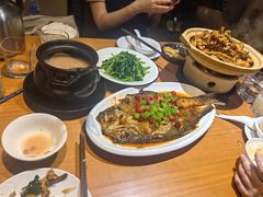 -莲餐厅·湖北菜·潜江小龙虾店(愚园路店)